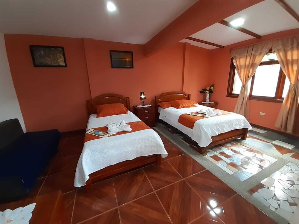 Suymar Ecolodge Galapagos 36/75