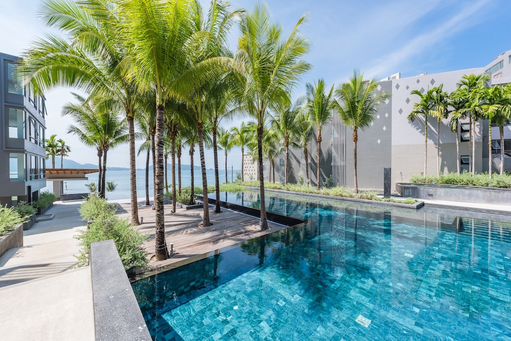 Oceanfront Beach Resort And Spa 43/50