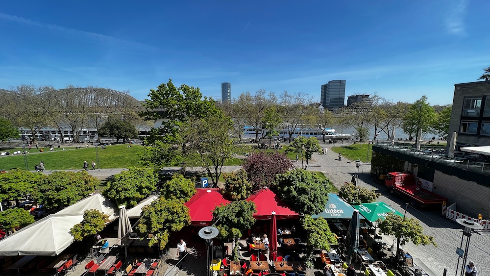 City Apartments in Koln am Rheingarten 29/45