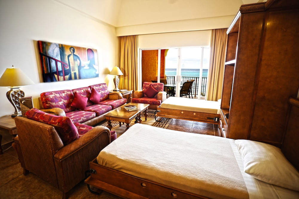 1 Bedroom, Suite, King Bed, 2 Murphy Beds, Beach Front