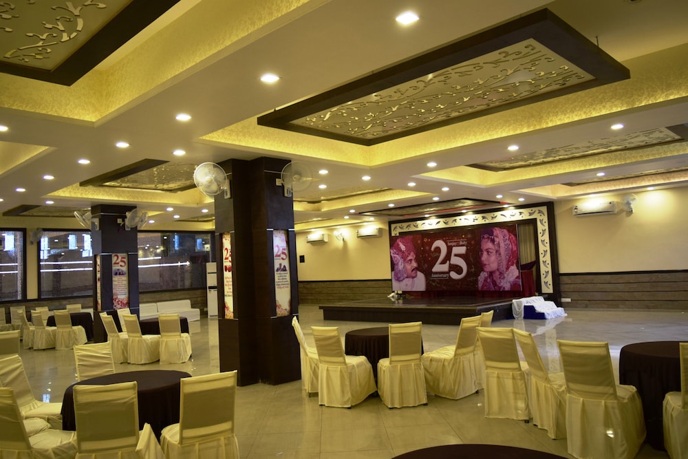 Ritumbraha Hotel & Resort 7/50