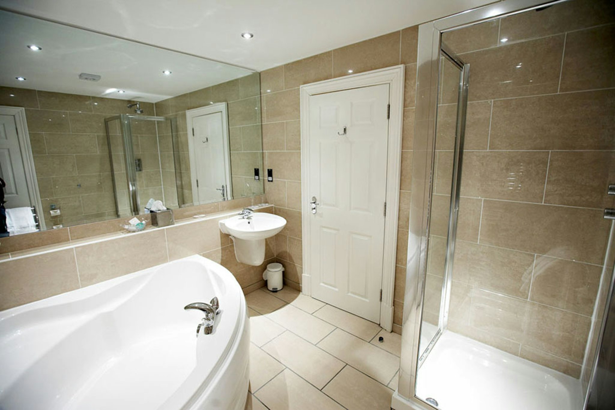 Ringwood Hall Hotel & Spa, BW Signature Collection 45/48