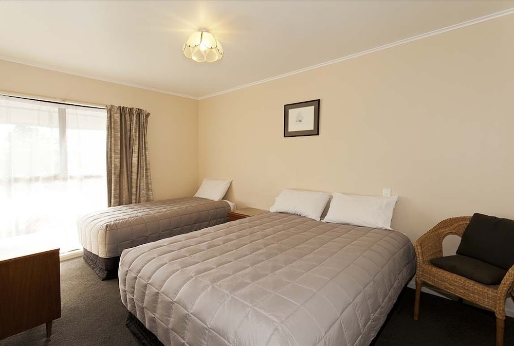 1 Bedroom, Apartment, 1 Queen and 1 Single Bed