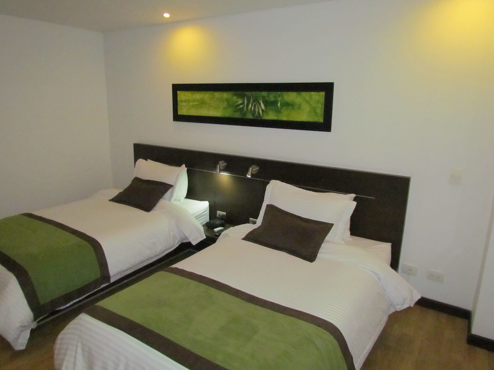 Hotel Sky Medellin 20/55