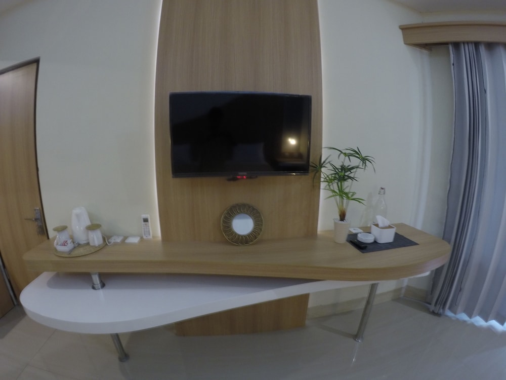 2 BEDROOMS, DELUXE, TWIN BEDS, GARDEN VIEW
