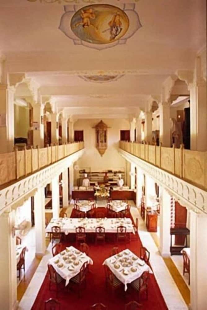 FATEH BAGH PALACE HOTEL 10/24