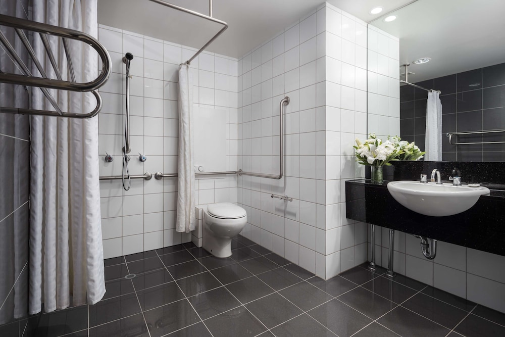 Rydges Darwin Central 12/53