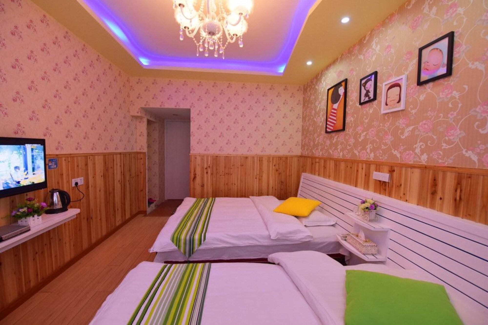 Wuzhen He & She Inn 8/17