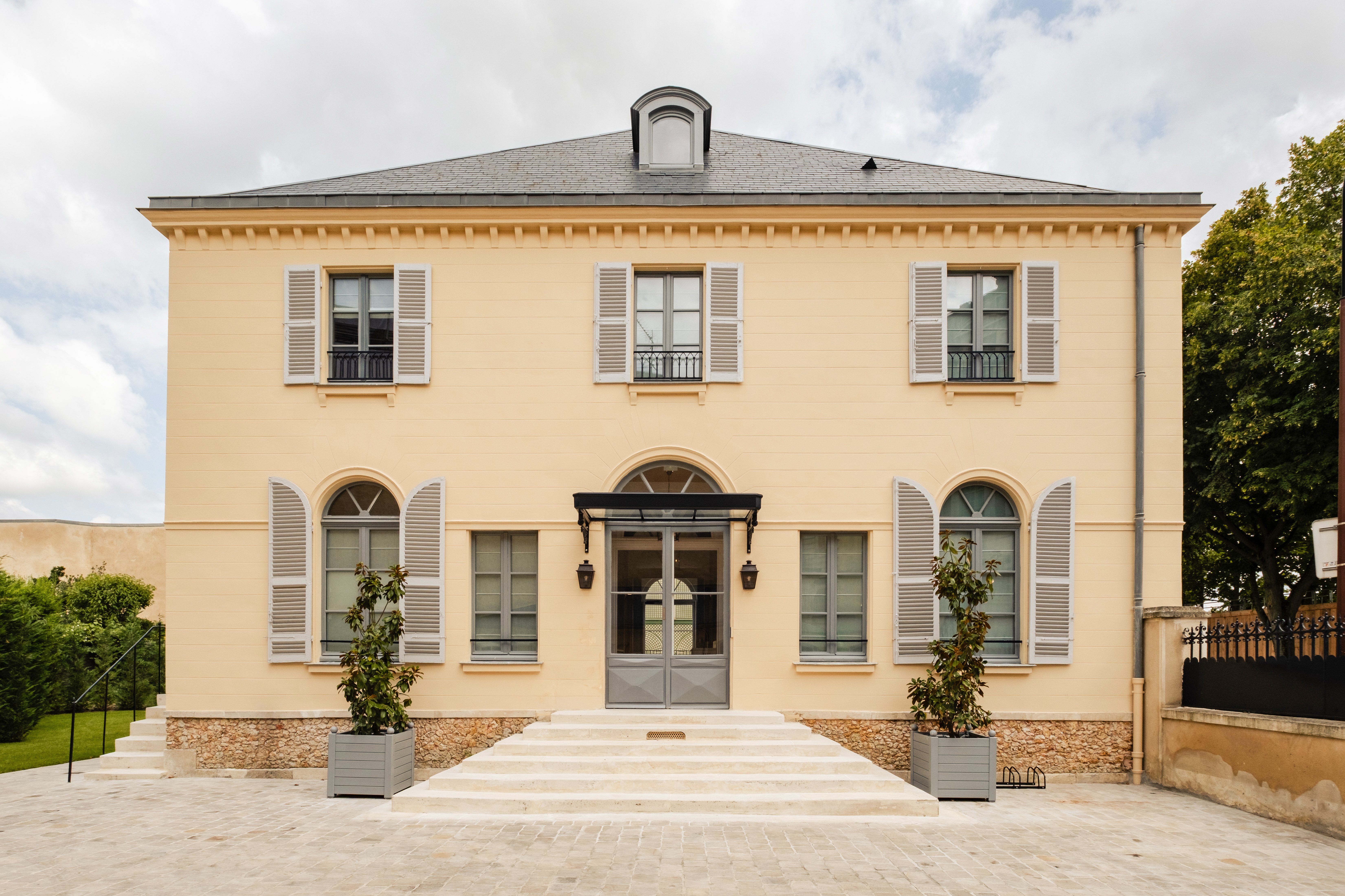 Hotel Les Lumieres 5/50