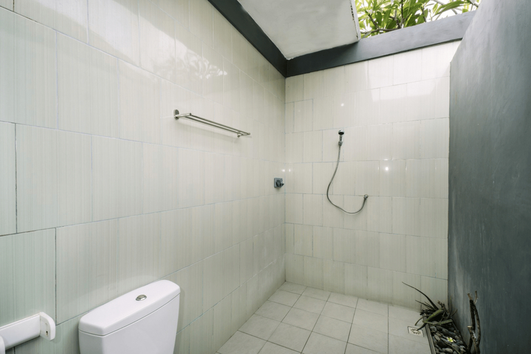 Room, Twin Beds, D And B Bungalow 3/3