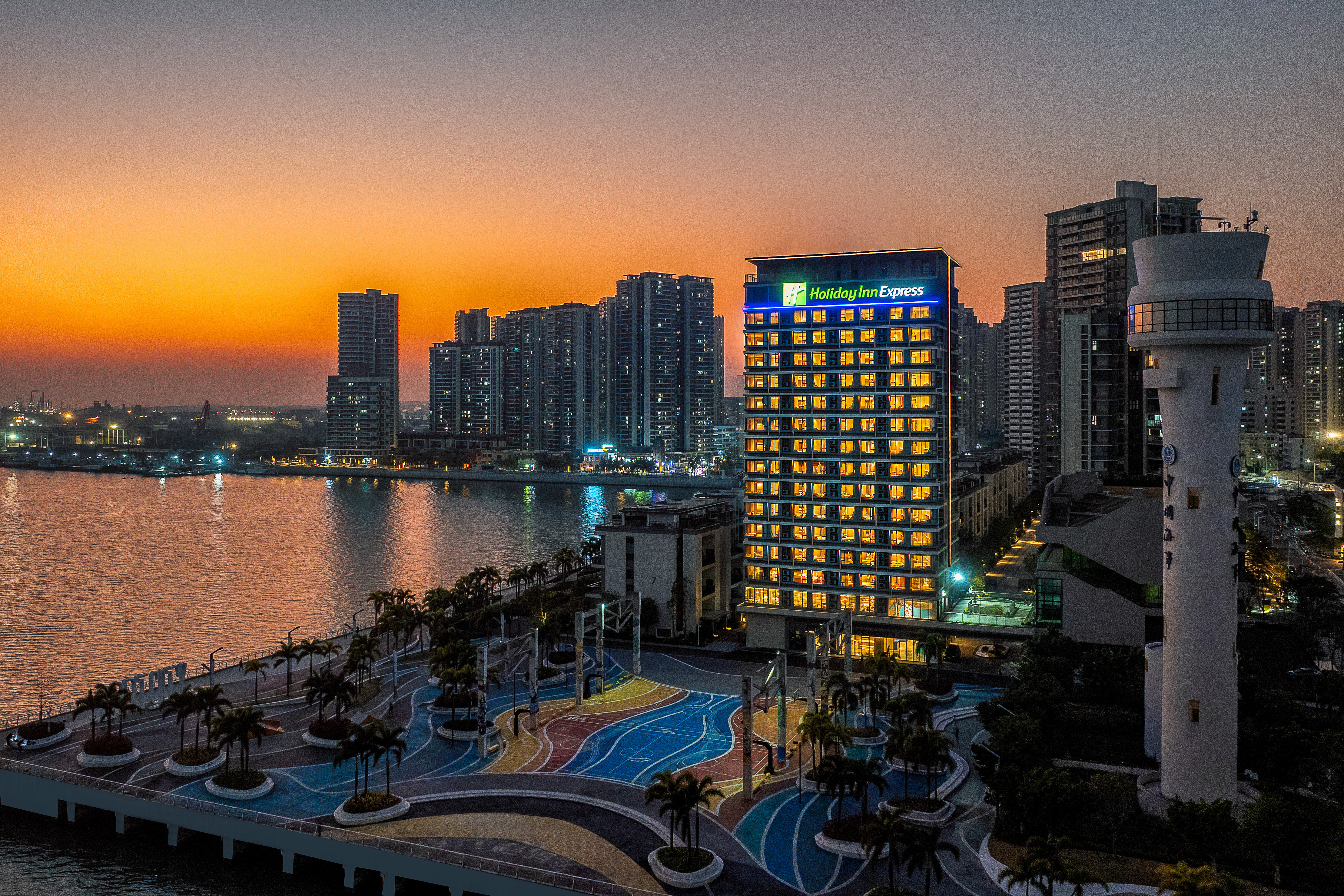 Holiday Inn Express Zhanjiang Coast 2/41