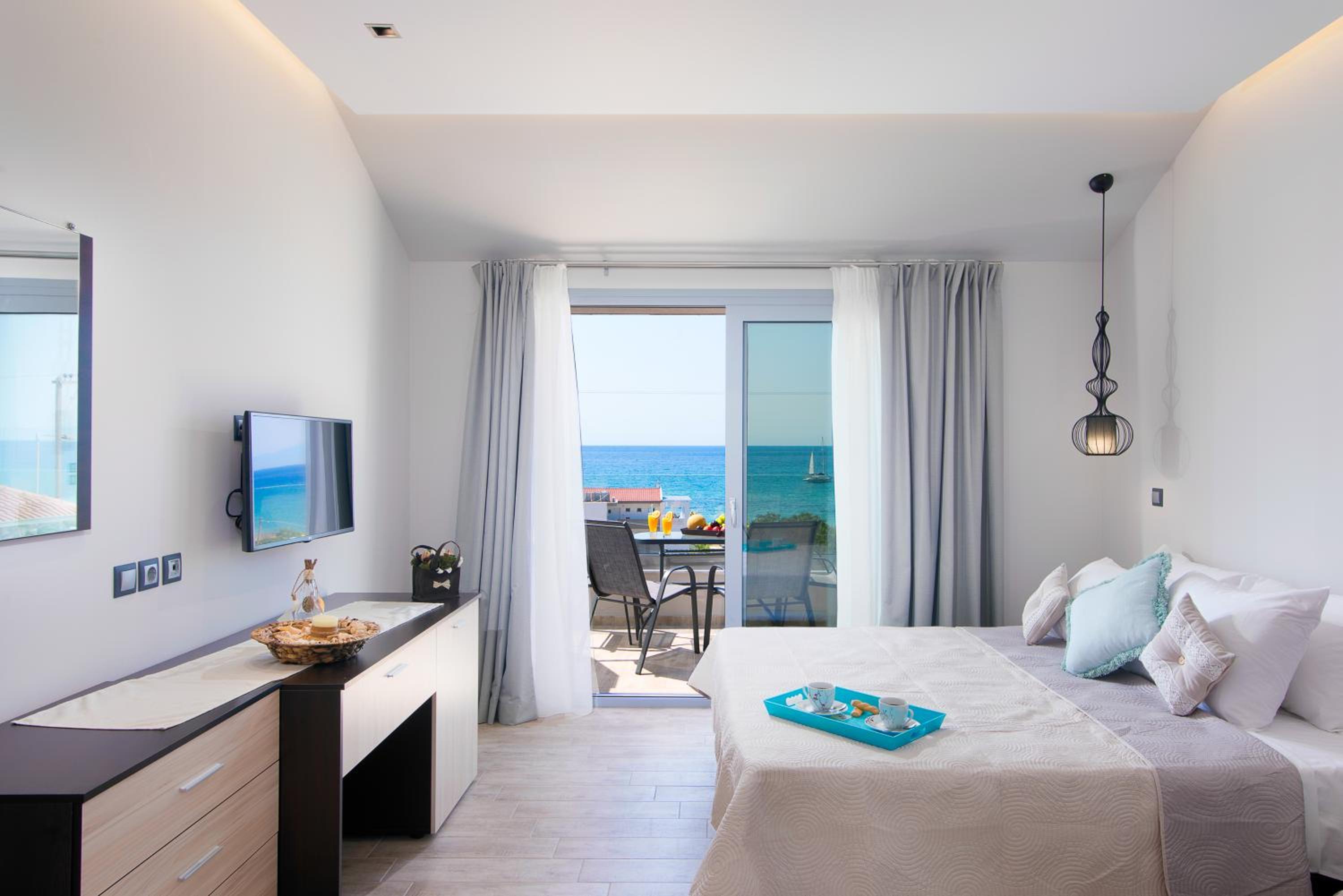 The Dome Luxury Hotel 24/60