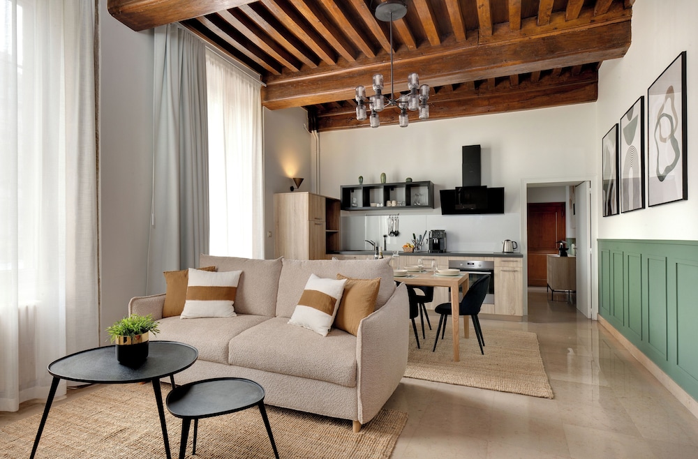 Appartements Des Ducs 45/77