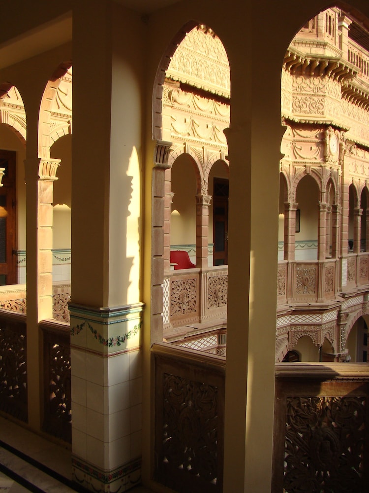 BHANWAR NIWAS HOTEL 15/45