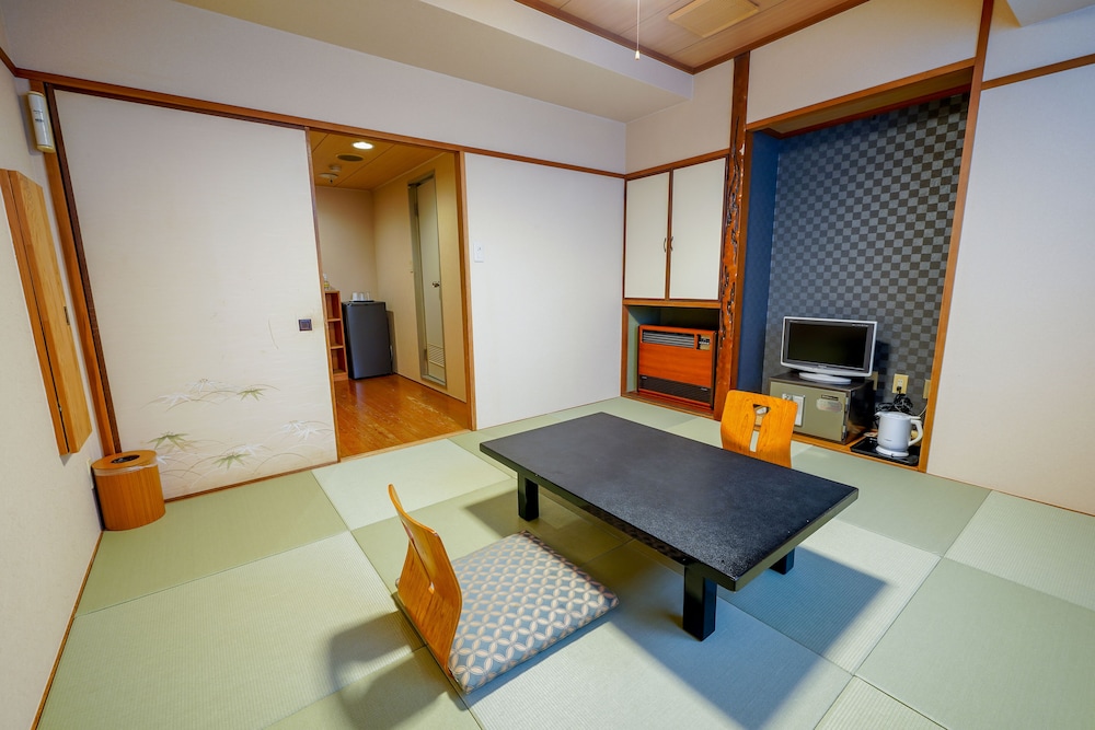 Wakamiya 13/17