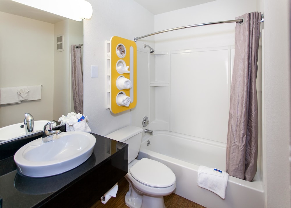 Motel6 Hollywood, CA - Los Angeles 46/50
