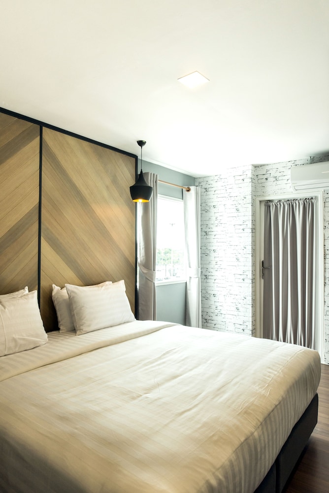 The Circle Hotel 16/64