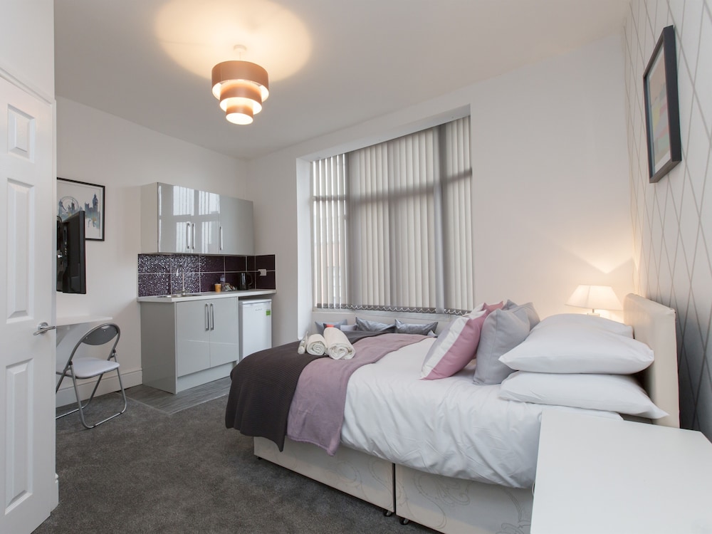 Townhouse Plus @ 40 West St 15/50