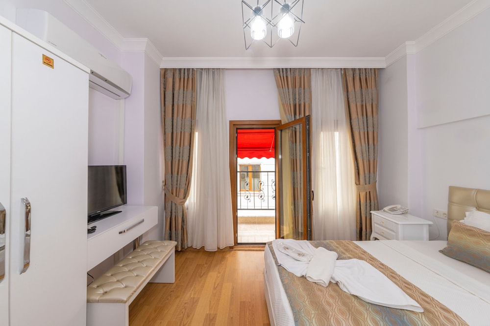 Saint George Boutique House 16/66