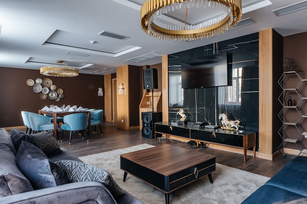 Ramada by Wyndham Astana 28/50