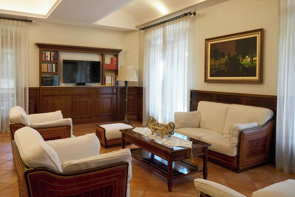 Four Points Flex by Sheraton Naples Marigliano 25/50