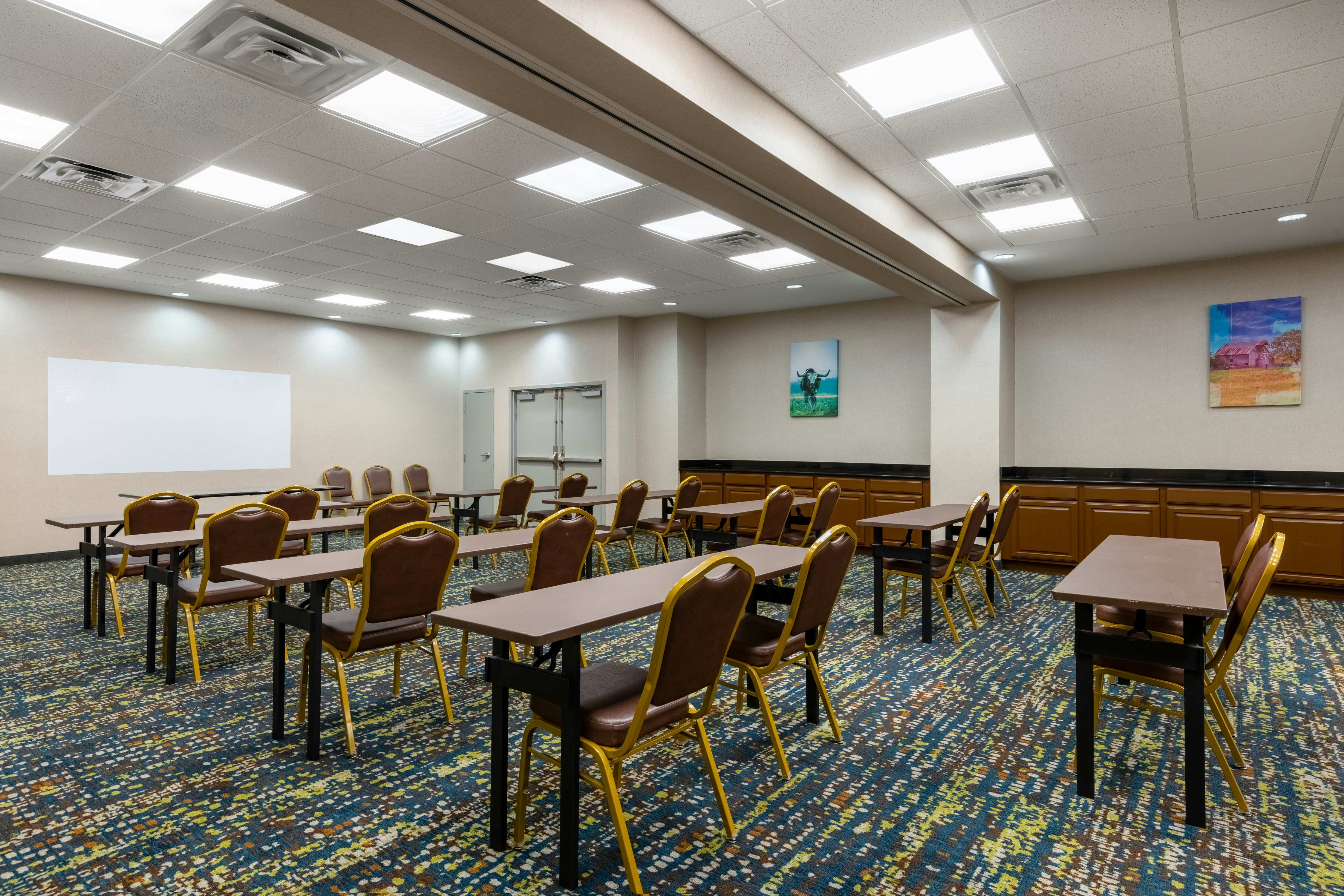 Hampton Inn & Suites Woodward 9/10