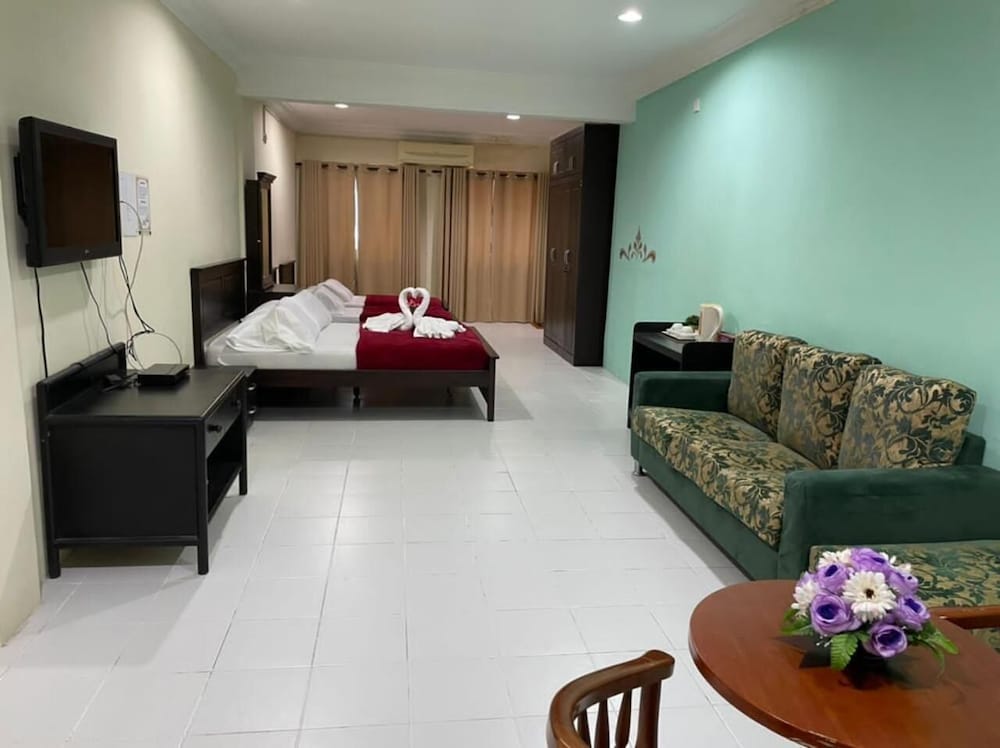 Samudera Hotel 36/43