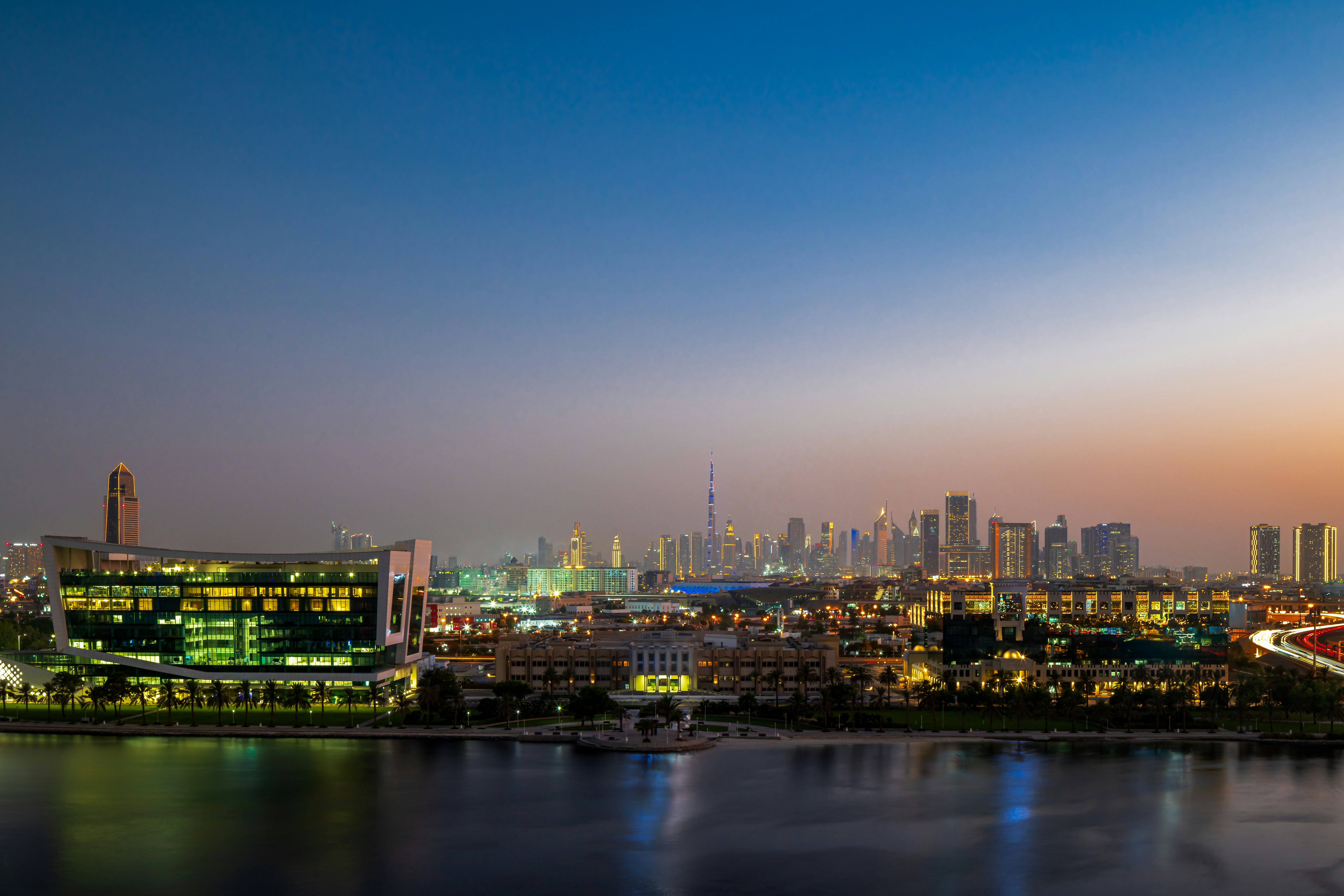 Hilton Dubai Creek Hotel & Residences 29/32