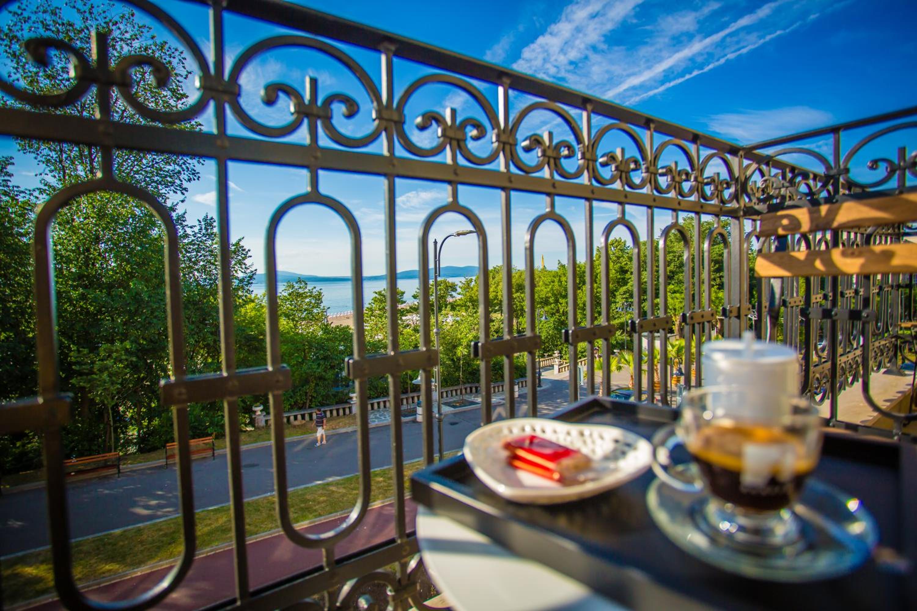 BOUTIQUE HOTEL PROMENADE 50/50