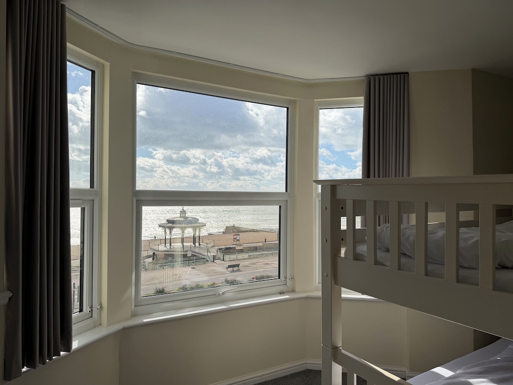 BRIGHTON HOTEL(FORMERLY BEST WESTERN BRIGHTON) 31/45