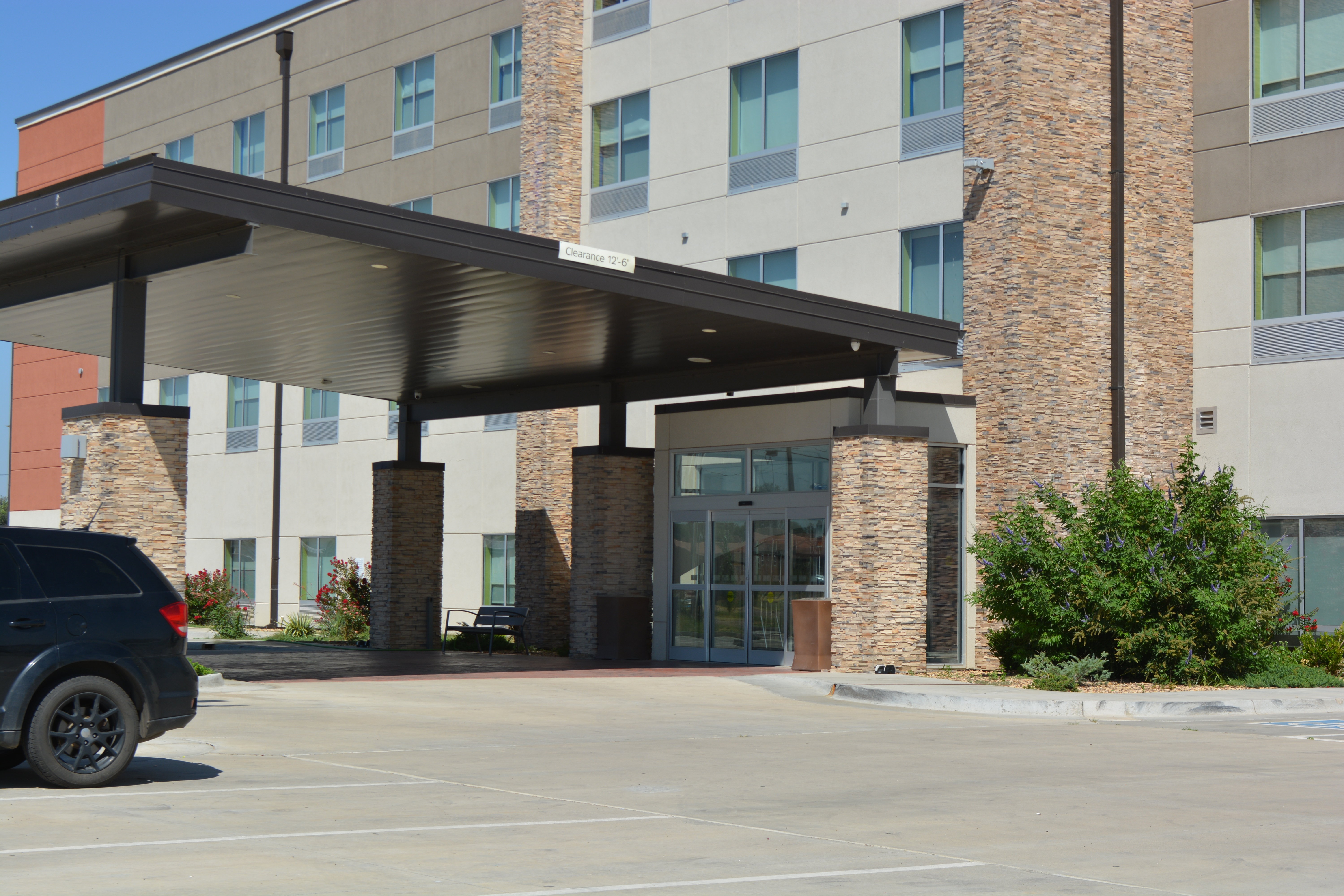 Holiday Inn Express Suites Liberal 54/56
