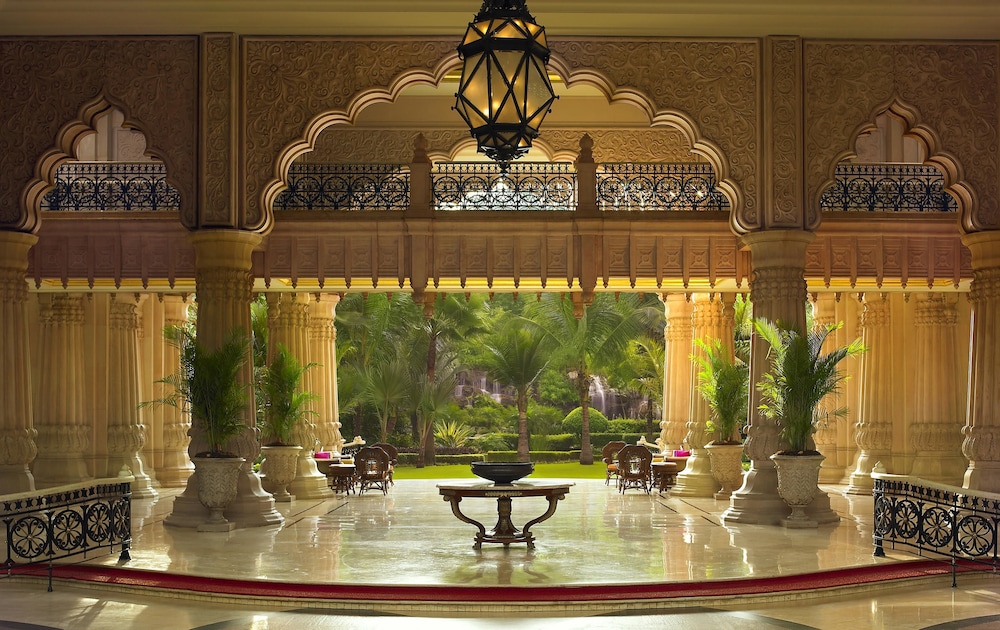 The Leela Palace Bengaluru 10/81