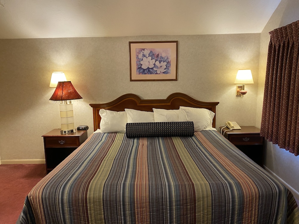 Economy Lodge 682 Main St Sturbridge 16/39