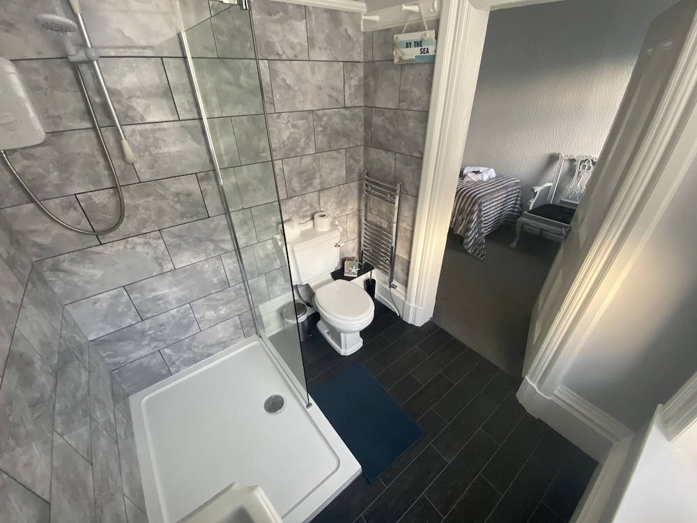 St Andrews House Hotel 47/50