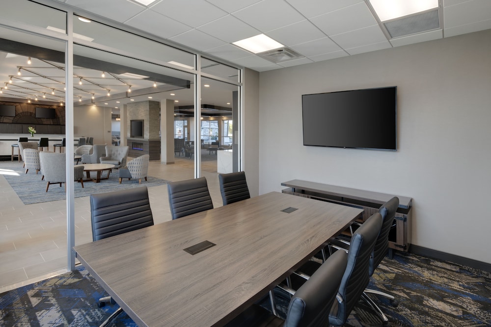 Residence Inn by Marriott Indianapolis Keystone 38/40