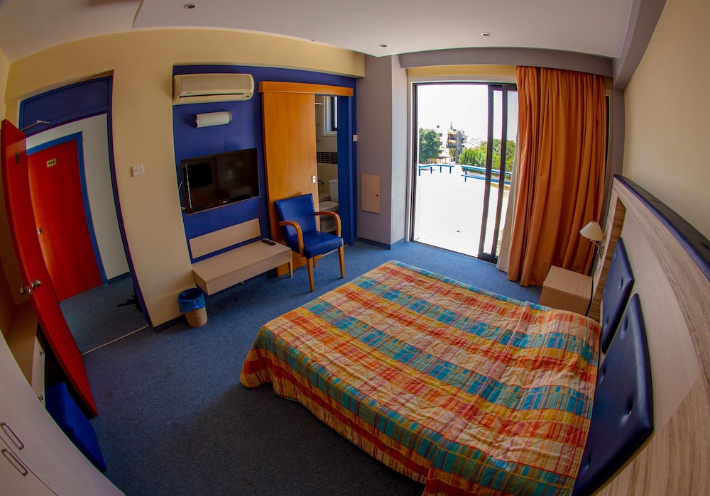 Mariandy Hotel 40/64