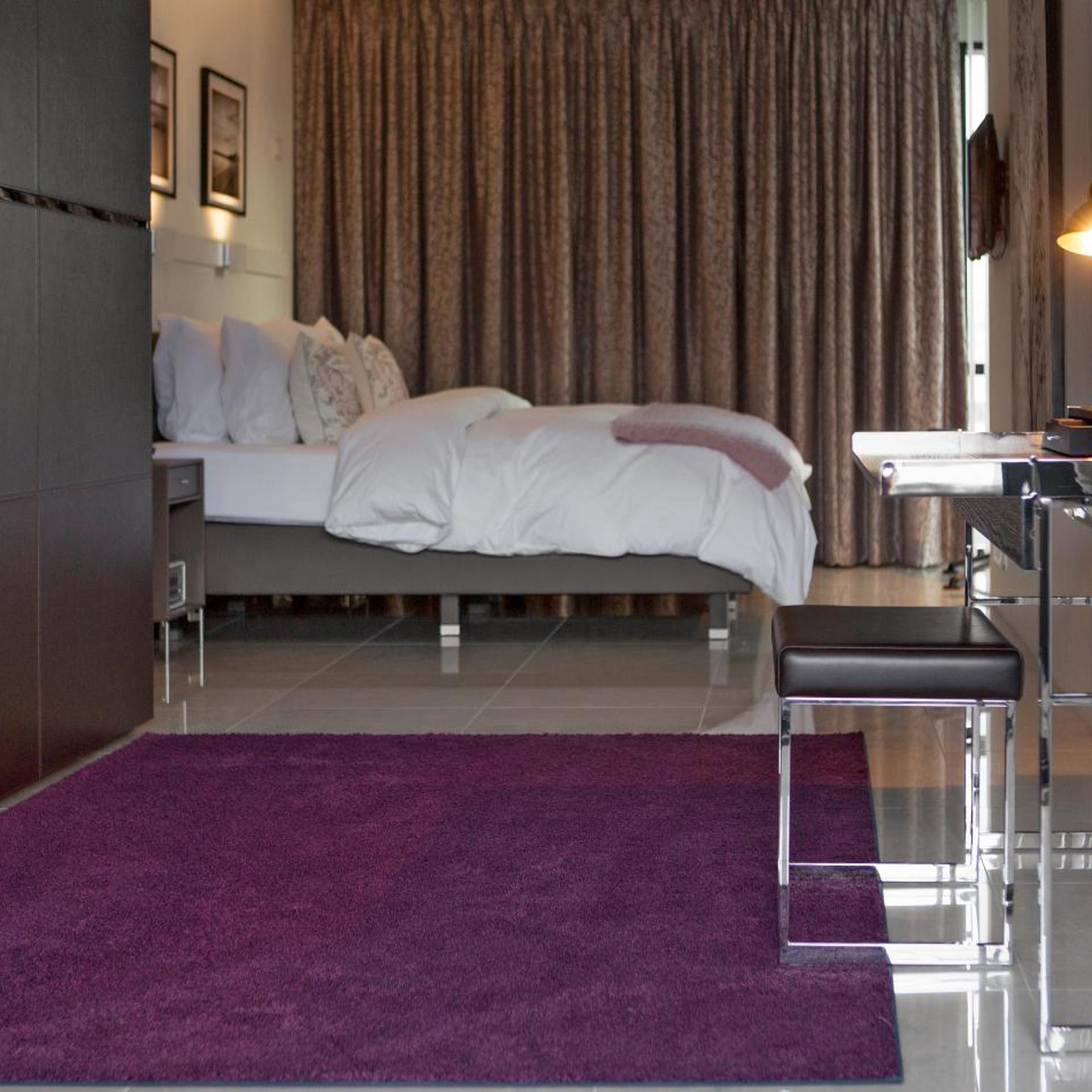 1 BEDROOM, DELUXE, SUITE, BALCONY