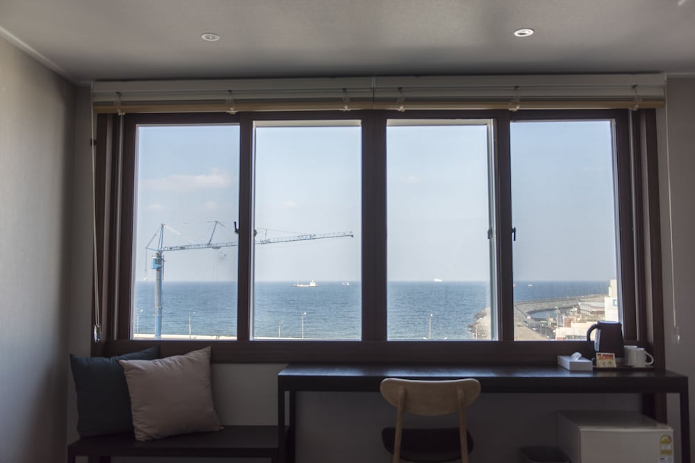 CHECK INN HOTEL JEJU photo4