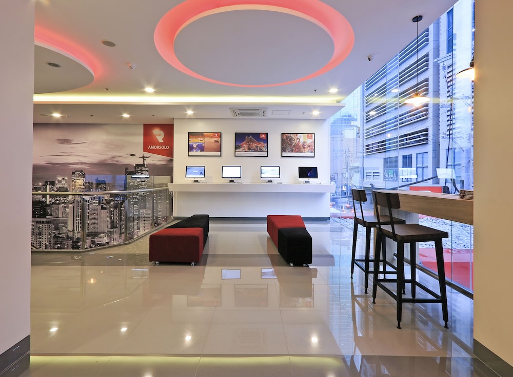Red Planet Makati Amorsolo 11/56