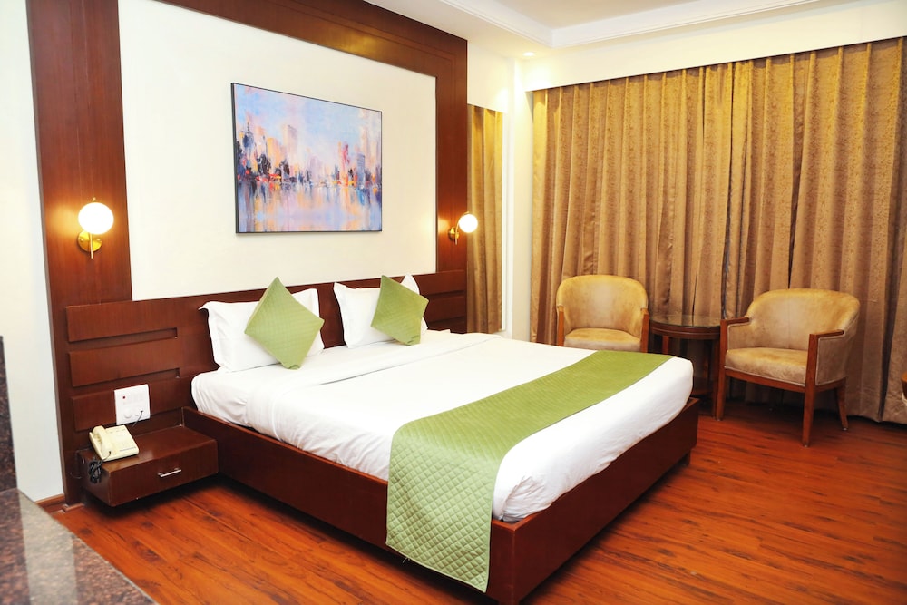 Karon Hotel Lajpat Nagar 24/60