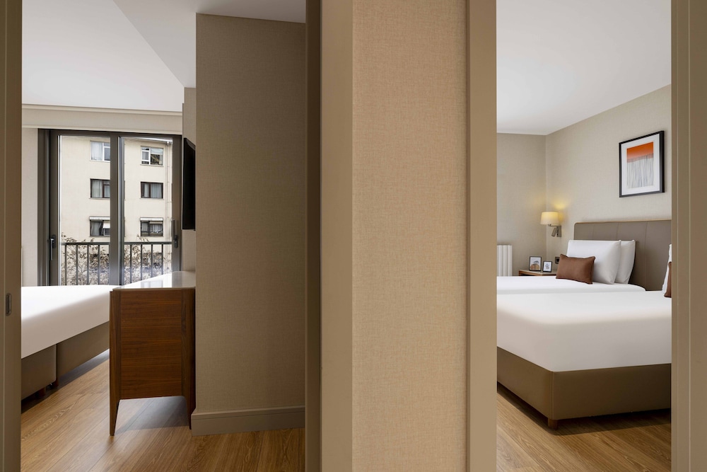 Tzl Suites 69/69