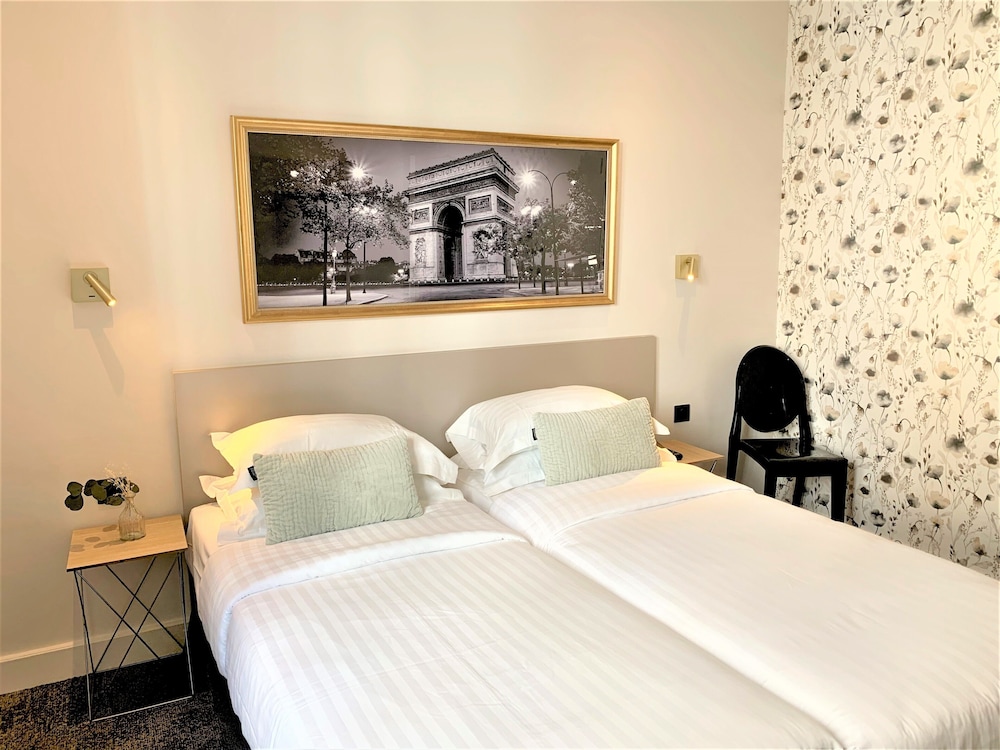 Villa Des Ambassadeurs 11/50