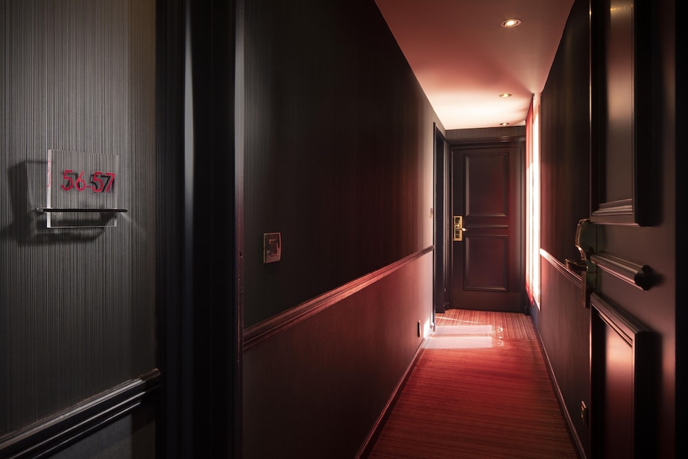 Hotel Elysee Regencia 8/50