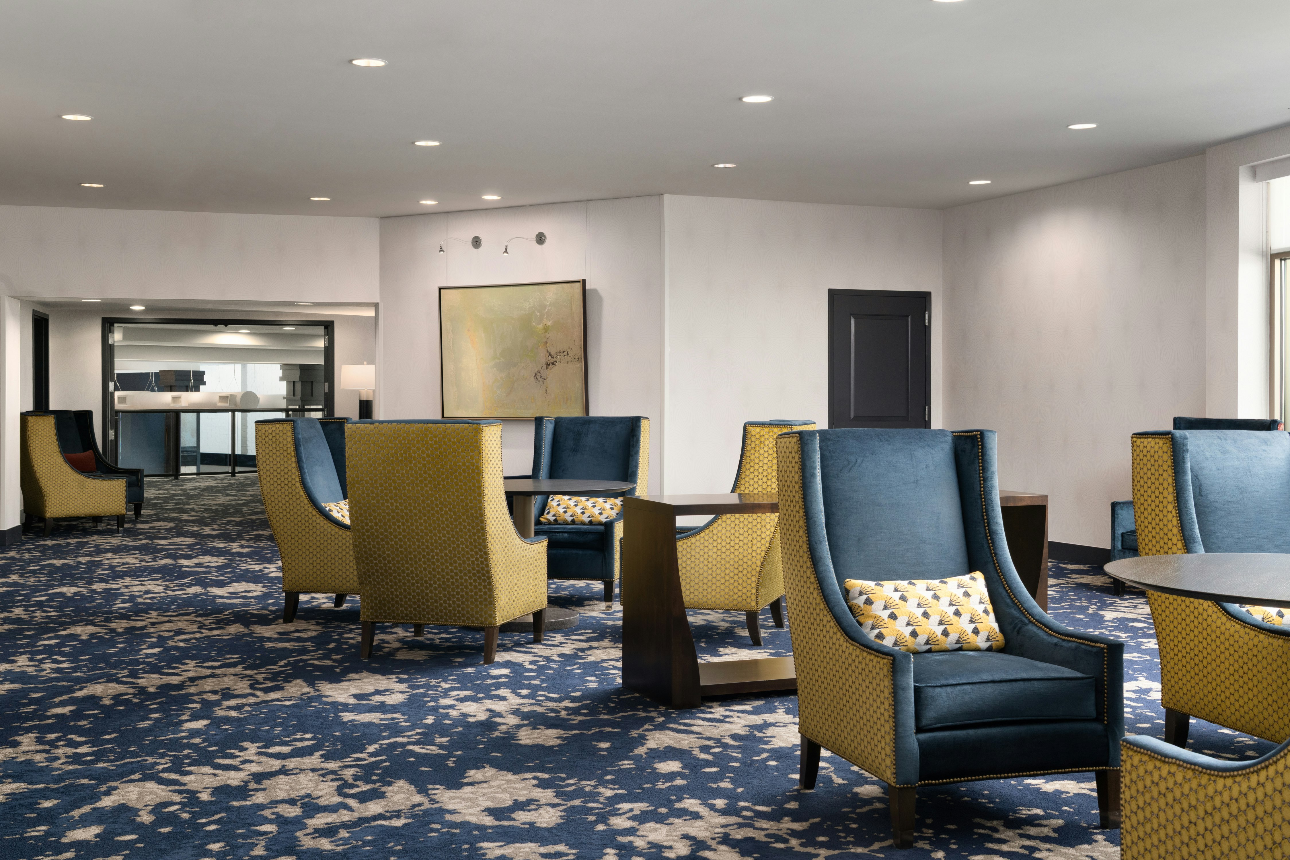 Hilton Garden Inn Charleston Waterfront Downtown 66/77