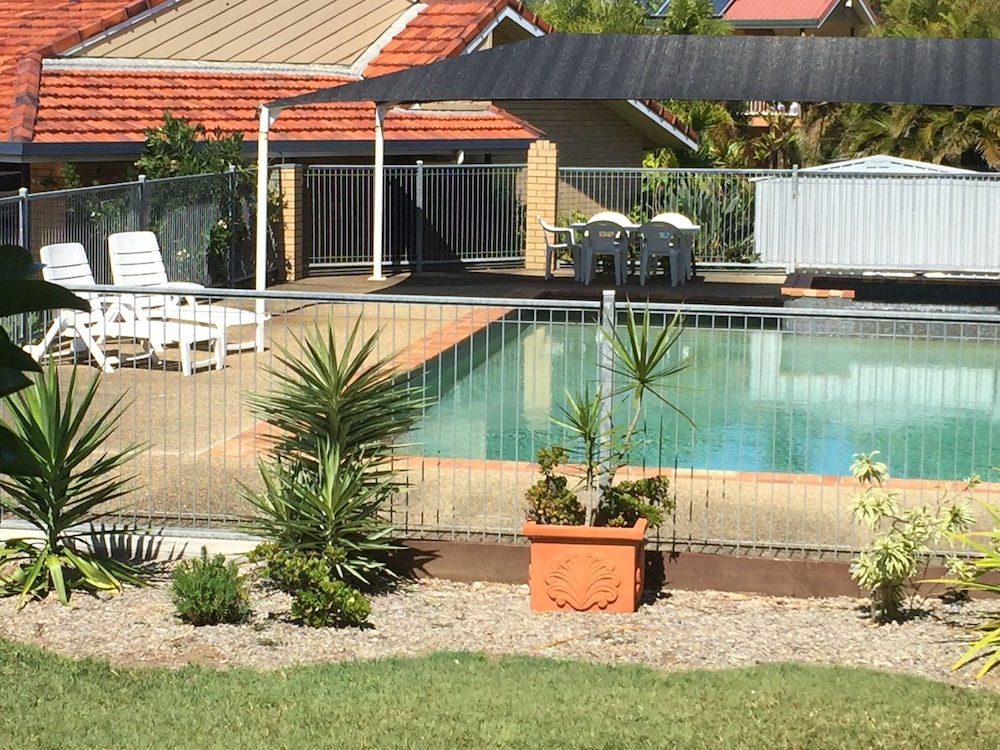 Aspley Carsel Motor Inn 49/60