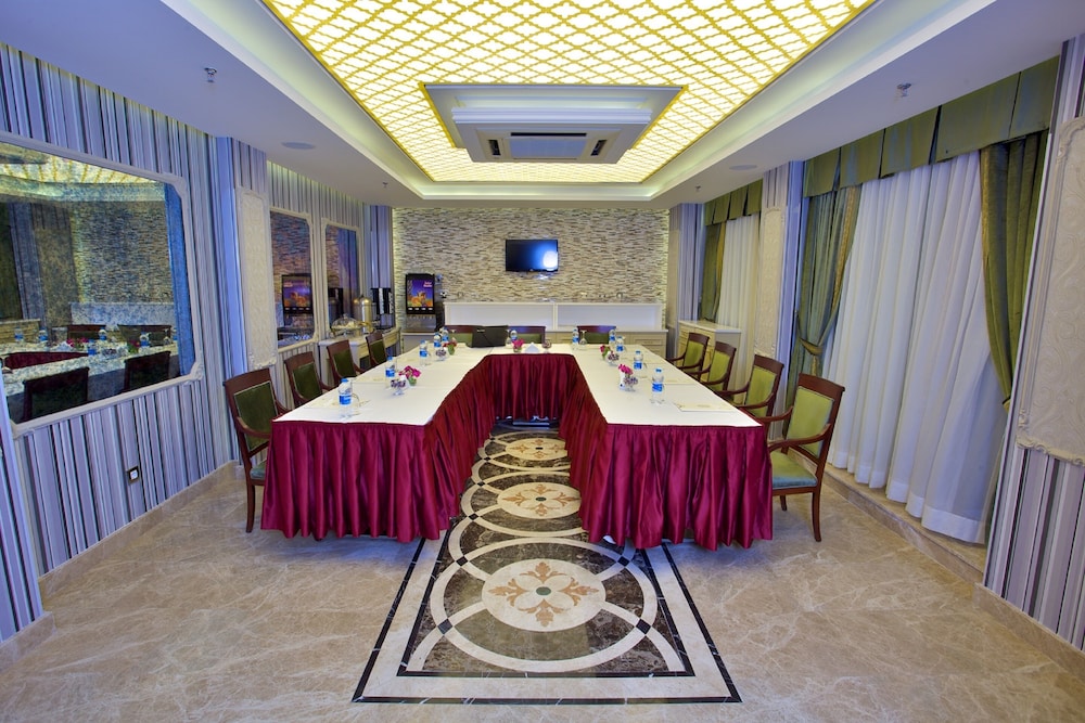 Taksim Star 37/50
