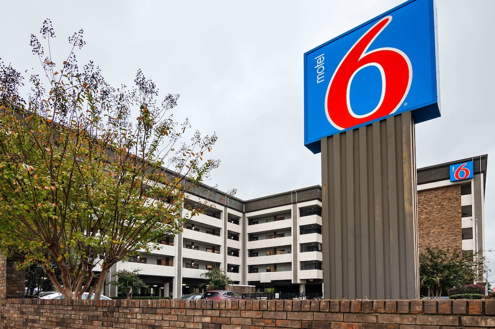 Motel6 Columbus, GA - Downtown 6/52