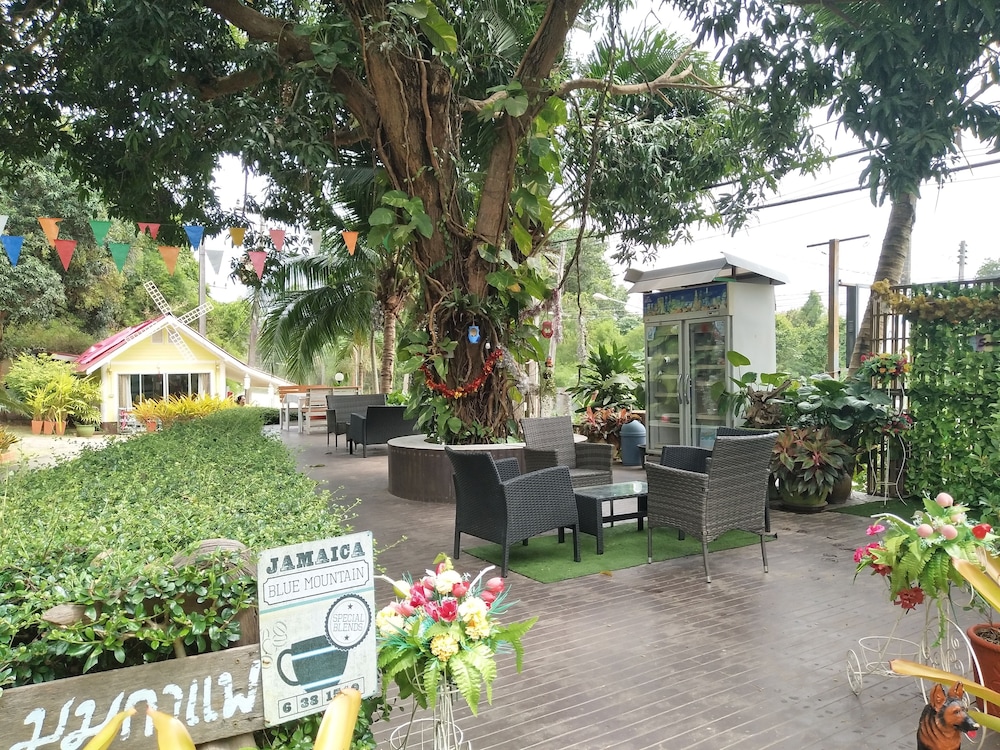Mountain Beach Resort 19/22