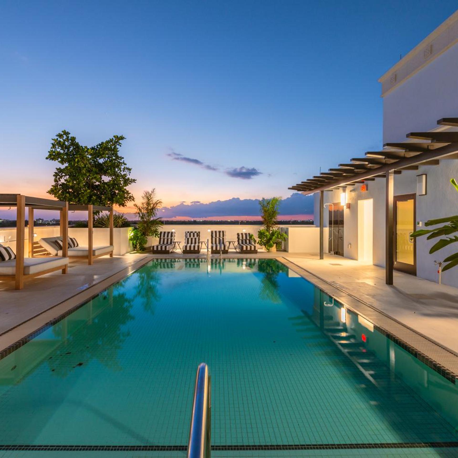 The Avenue Hotel Coral Gables 25/50