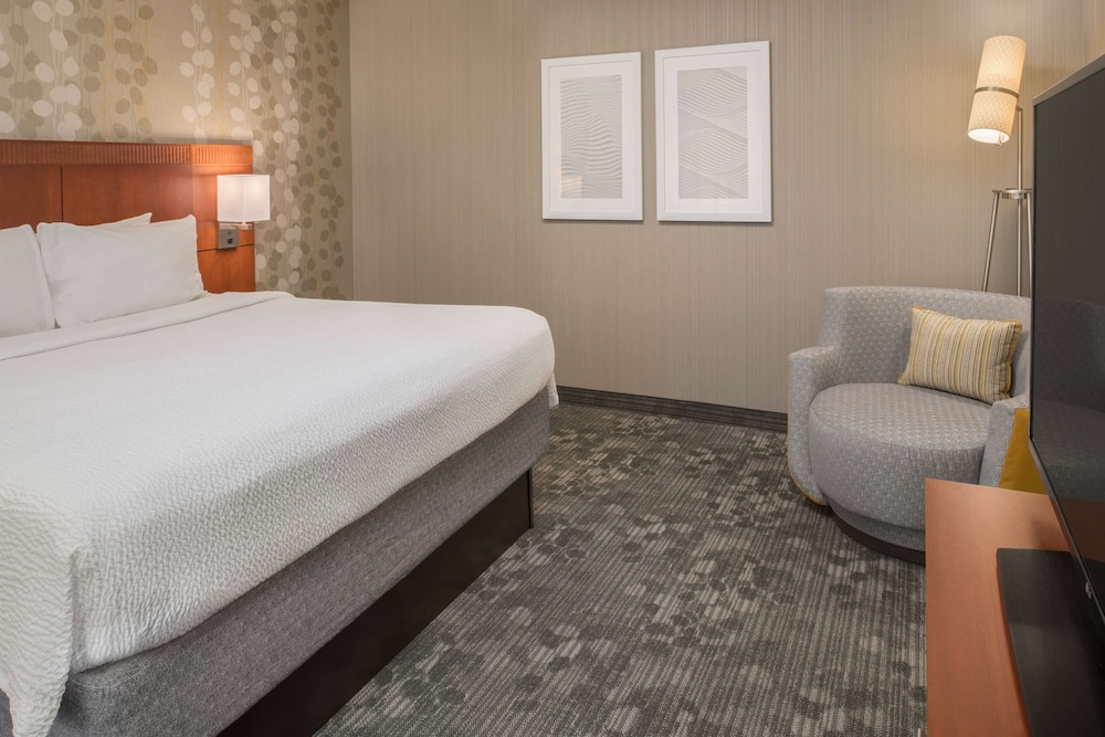 Sonesta Select Seattle Bellevue Redmond 9/41
